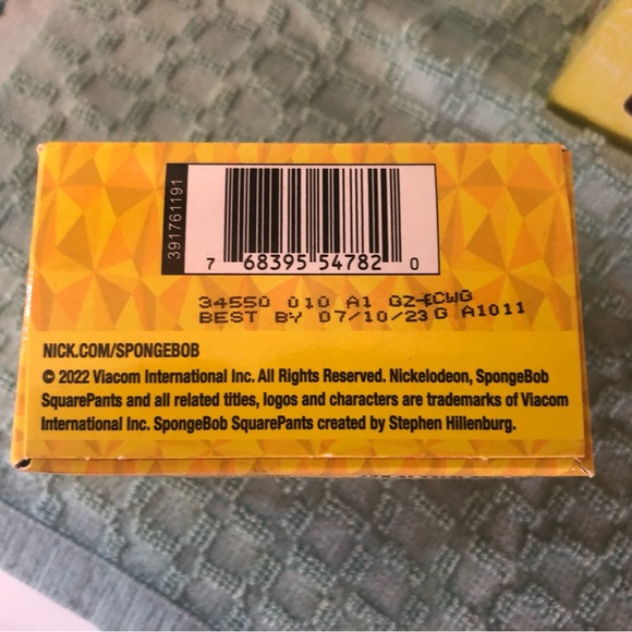 Nickelodeon Sponge Bob Square Pants‎ Collectibles and candies Mug and tiny toys. - Picture 10 of 12